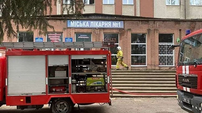 Назвали причины взрыва в больнице Черновцов, где погибли два человека