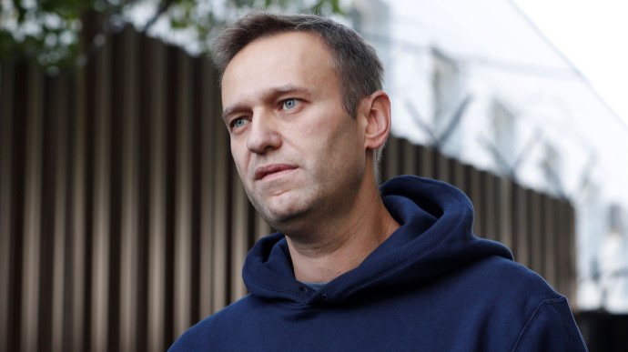 Россия ввела зеркальные санкции против Франции и Германии из-за отравления Навального