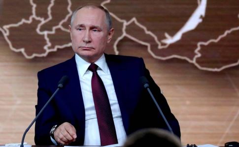 Путін хоче вписати в Конституцію РФ правду про Другу світову війну