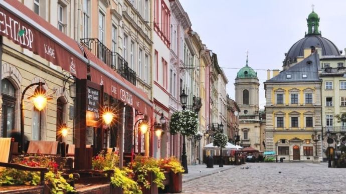 У Львові деколонізували перші вулиці: з'явилися Чорнобаївська і Херсонська 