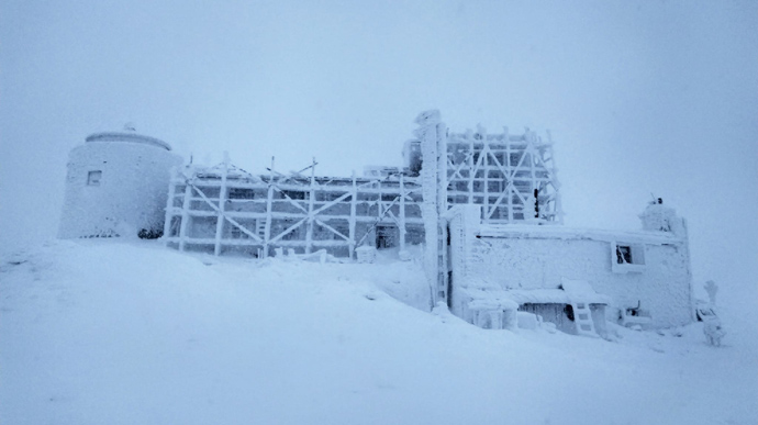 Украинцев призывают не ходить в горы: в Карпатах ожидаются интенсивные снегопады