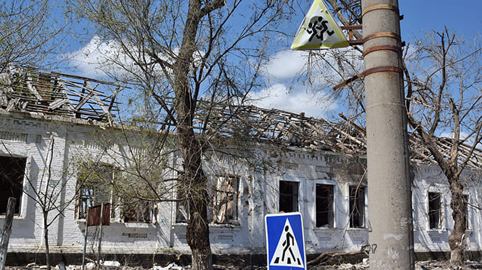 Під ударом 9 областей: росіяни атакують Луганщину, у вогняному полоні 24 населених пункти Херсонщини