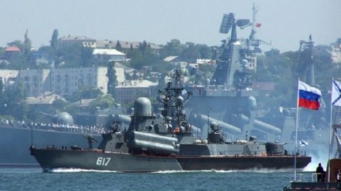 Россия закрыла три района Черного моря возле оккупированного Крыма
