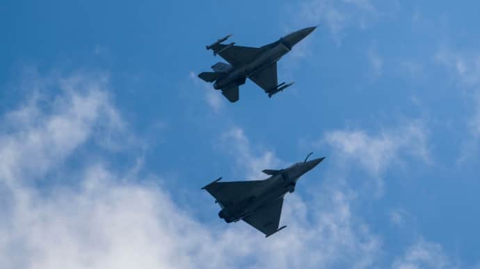 В 2025 году Дания прекратит обучение украинских пилотов на F-16