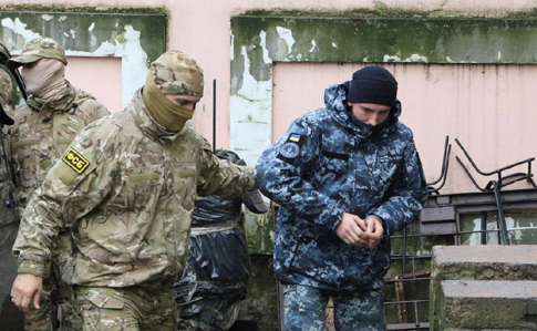 ФСБ: Одним из пленных украинских моряков заинтересовались в ОРДО - росСМИ
