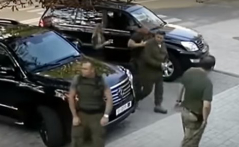 РосСМИ показали последние минуты Захарченко перед взрывом в Сепаре