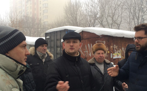 Нардепа Левченко избили на акции против застройки. Полиция выясняет