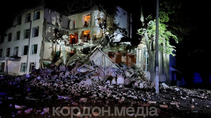 Russians launch airstrike on university in Sumy – photo