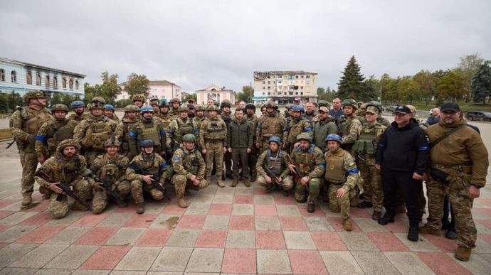 General Staff of Armed Forces of Ukraine states there is no division in the military leadership