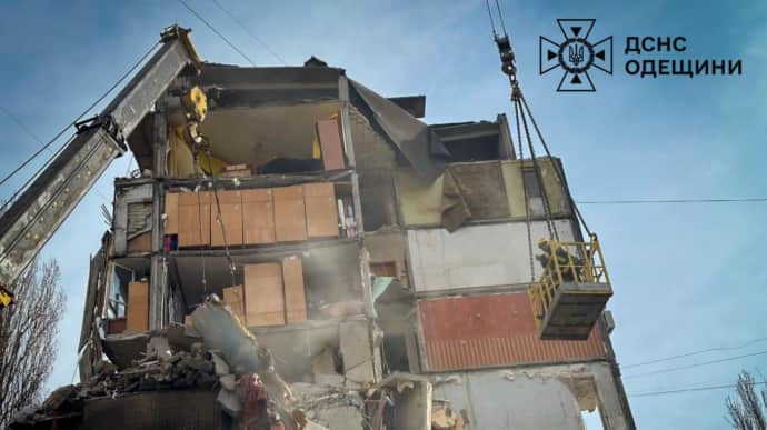 2 March attack on Odesa apartment building: bodies of two more children found under rubble