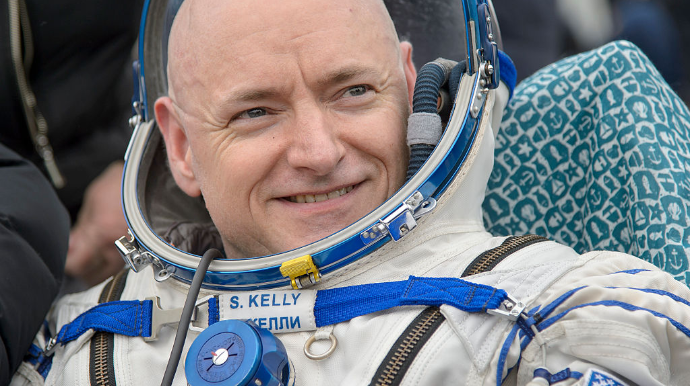 Американський астронавт відмовився від врученої Медведєвим медалі