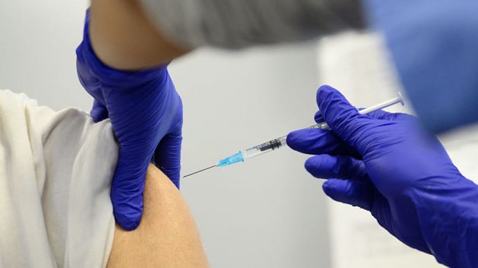 Суд у США розблокував обов'язкову вакцинацію для працівників великих підприємств