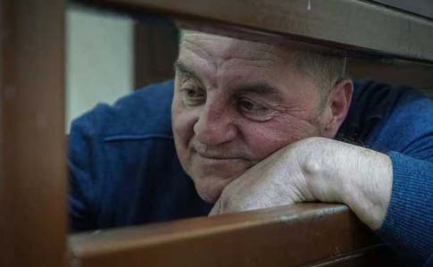 Політв'язень Бекіров: Мені треба вийти, бо помру  