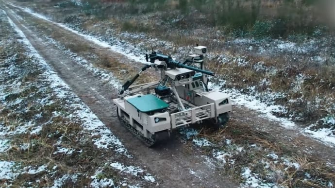 Ukraine's Defence Ministry approves Droid robotic combat system with machine gun for use in Ukrainian Armed Forces – video