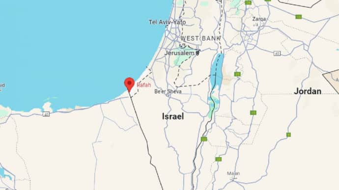 Израиль начал наносить удары по городу Рафах на юге Сектора Газа