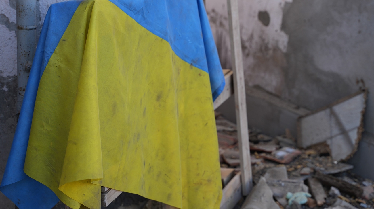 Украинцы больше всего доверяют ВСУ и спасателям – опрос | Украинская правда