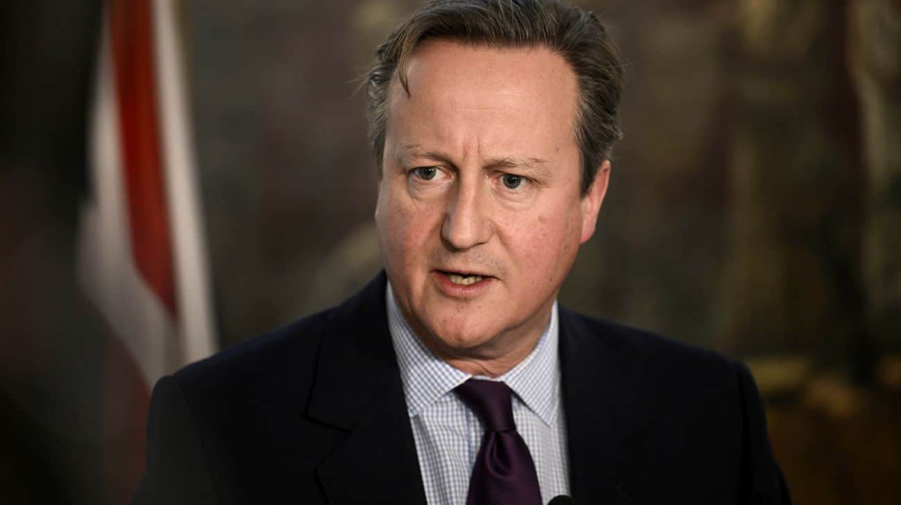 UK foreign secretary opposes sending troops to Ukraine, even for ...