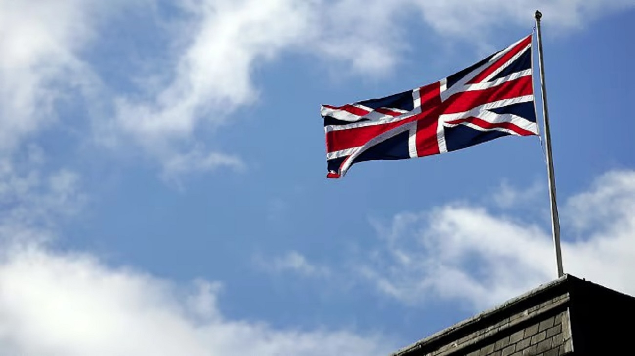 Британской МИ5 поручили сосредоточиться на шпионах из России, Китая и ...