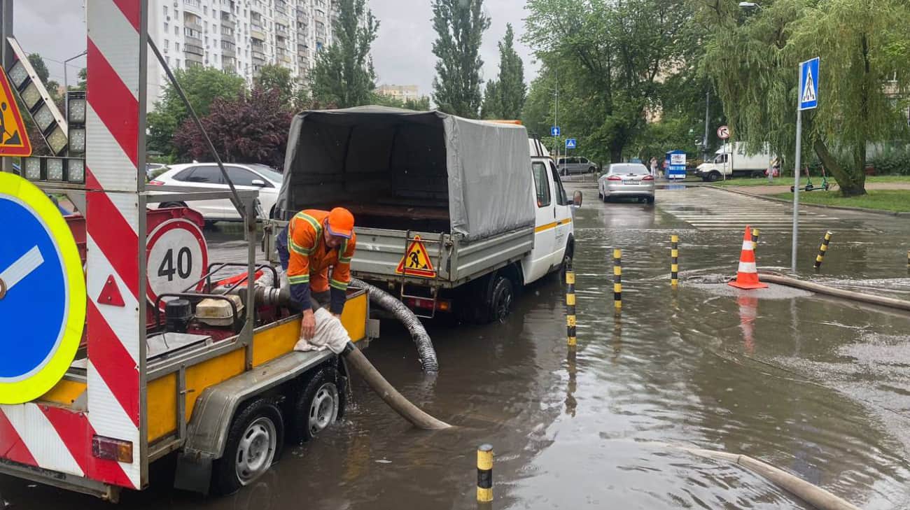 Ливень в Киеве продлится до конца суток: осадков – втрое больше нормы |  Украинская правда