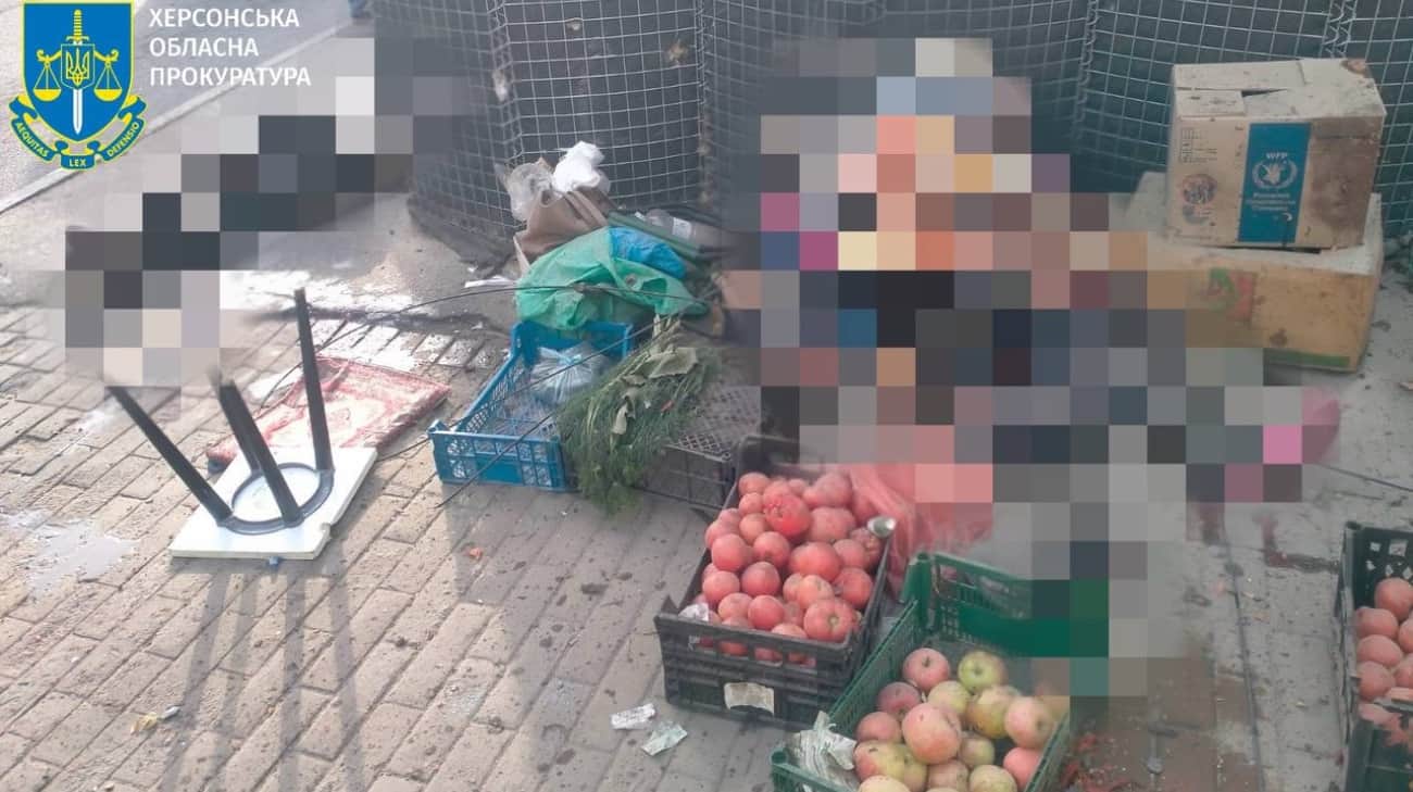 In the morning, Russians attack the Kherson market, killing seven people and wounding three