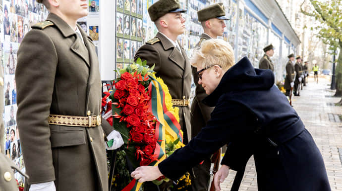 Lithuanian PM visits Ukraine