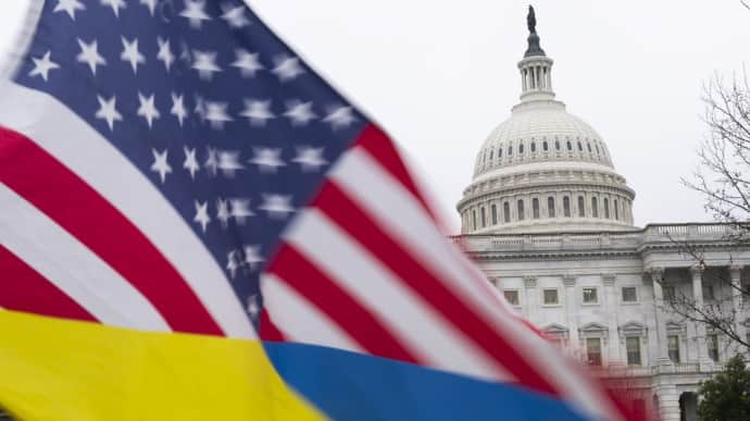 У Сенаті США закликають дозволити Україні бити по цілях на території РФ у межах оборони