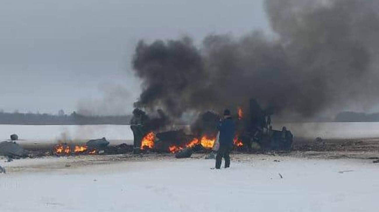 Attack helicopter crashes in Russia, crew dead | Ukrainska Pravda