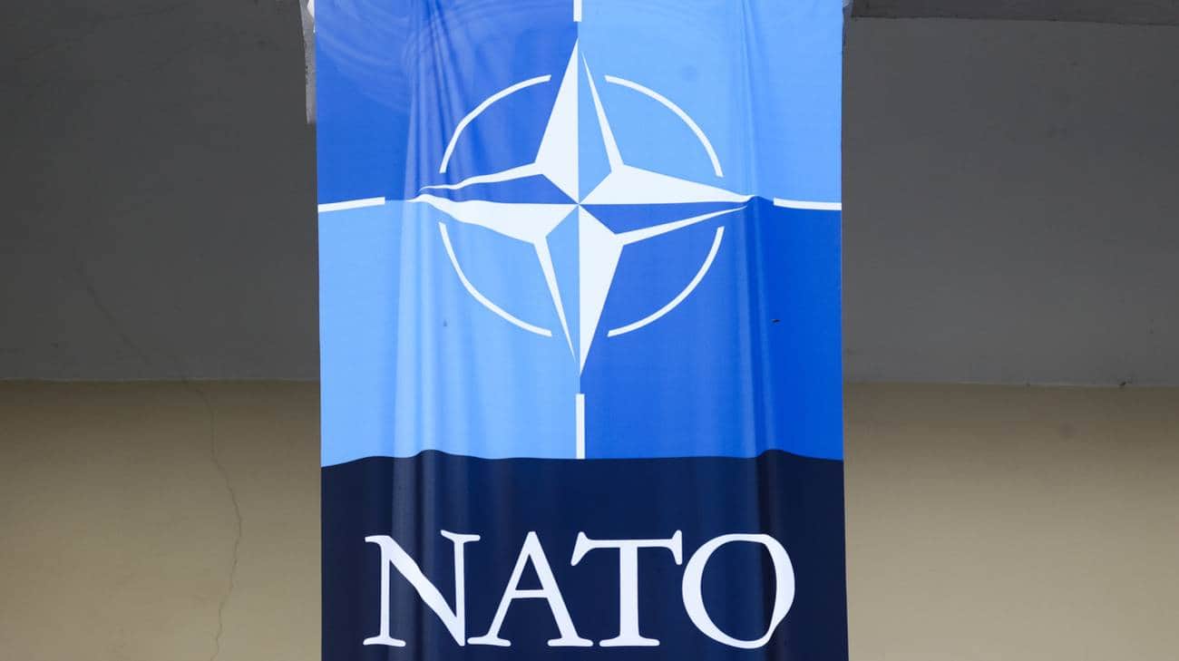 FT: Європа працює над планом заміни США в НАТО