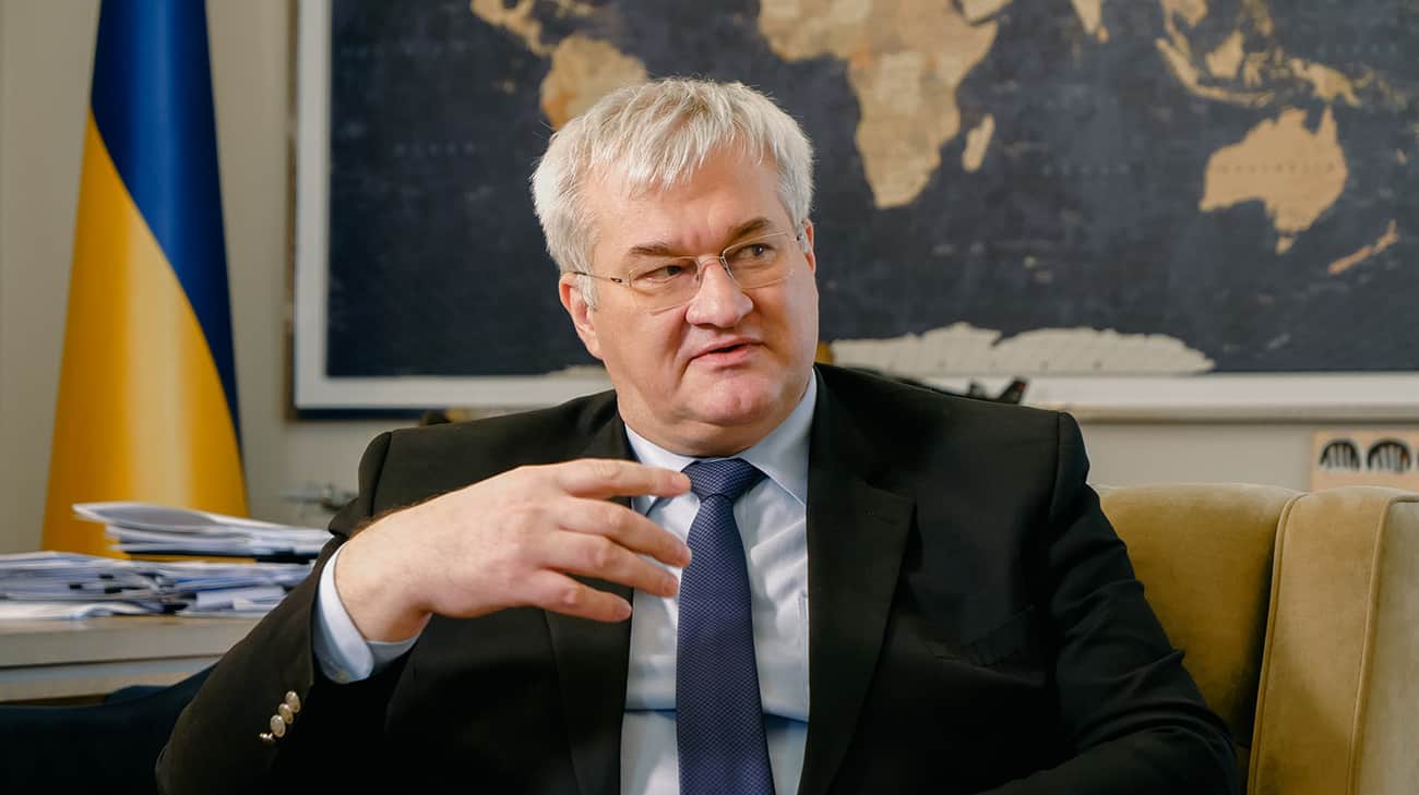 Ukraine’s foreign minister and EU top diplomat discuss peace talks involving US in Paris