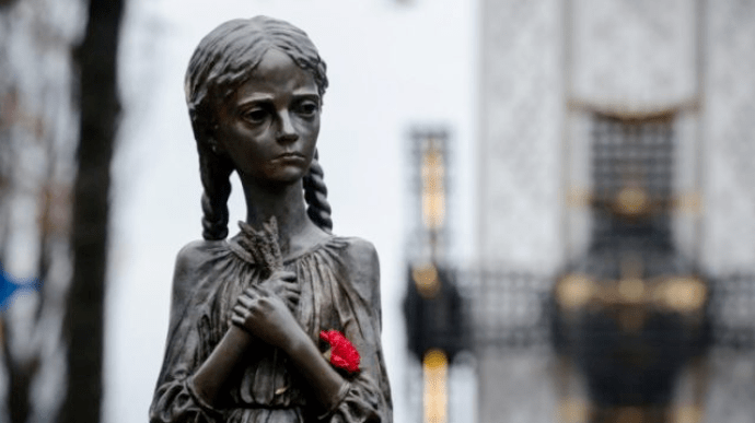 В Украине и мире чтят память жертв Голодомора