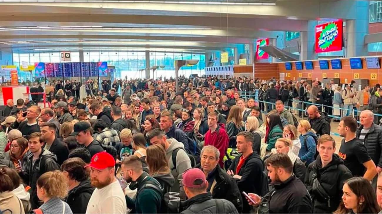 Over 60,000 passengers stranded in Russian airports due to drone attacks
