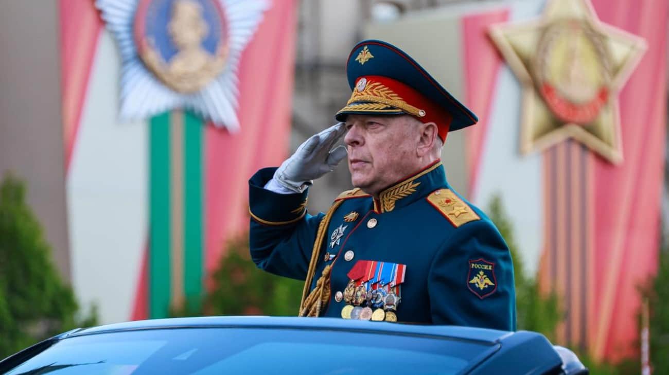 Putin odvolal veliteľa ruských pozemných síl, generála Saľukova