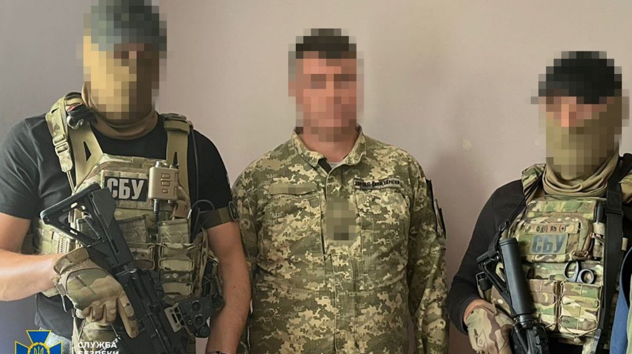 SBU：空軍では、軍隊の軍隊が「モール」を見つけました。これは、ロシア連邦がF-16とミラージュで飛行場を攻撃するのを助けました