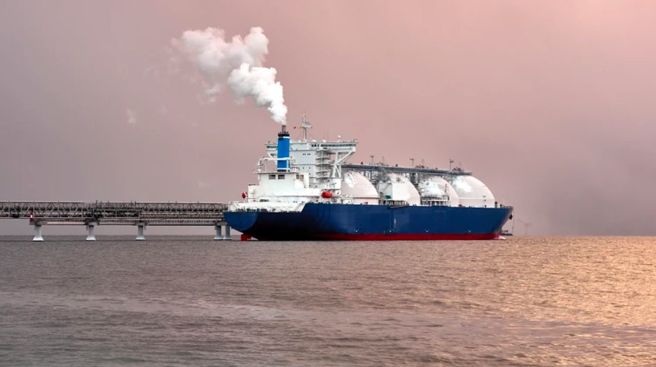 ट्रम्प के खतरों के बावजूद रूसी तेल खरीदने के लिए भारत