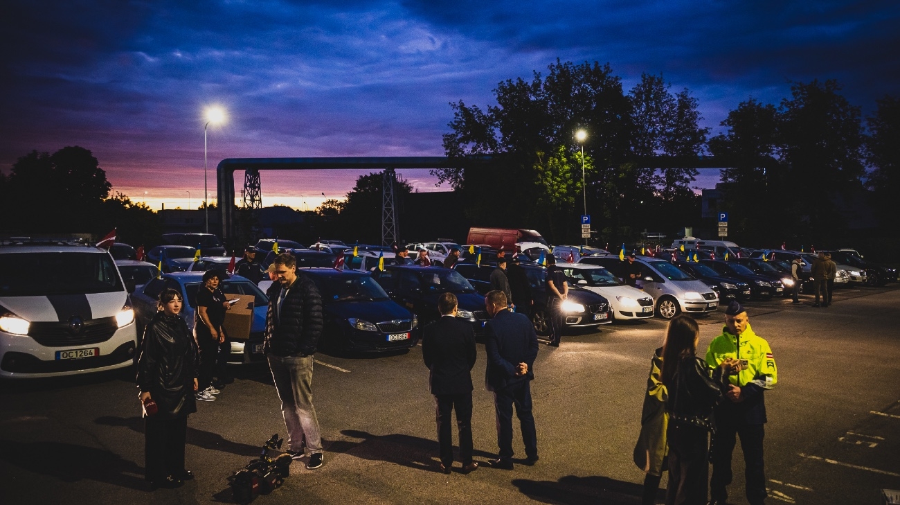 Latvian state police send vehicles and minibuses to Ukraine – photos