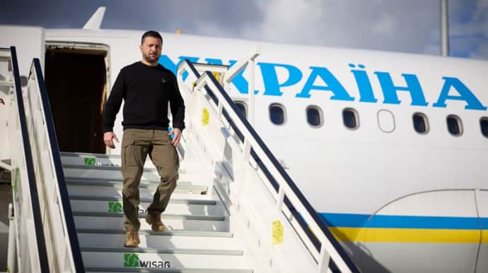 Zelenskyy arrives in Paris