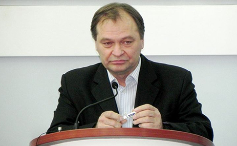 Луценко внес представление на еще одного нардепа: мешал работе СМИ