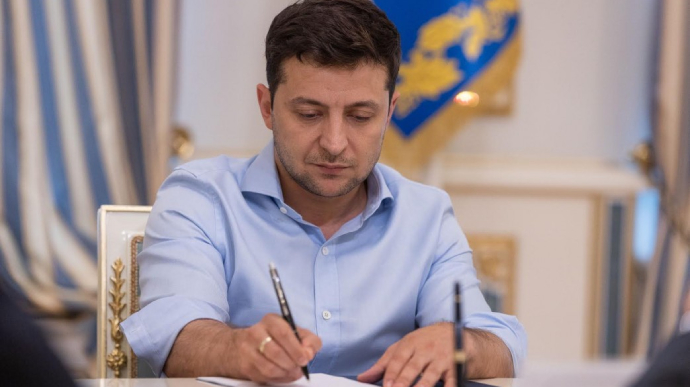 Президент відзначив державними нагородами ще 18 захисників України