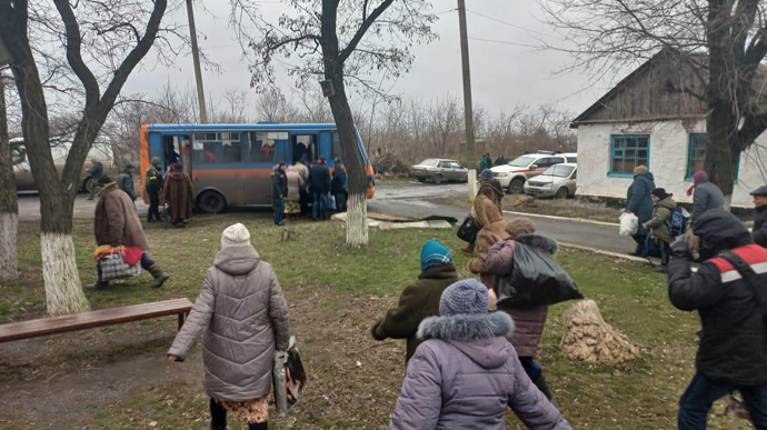 Людей из части Кривого Рога вывозят из-за риска захода россиян