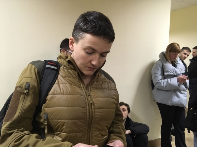 Надежда Савченко приехала поддержать Рубана в Шевченковском райсуде Киева. 