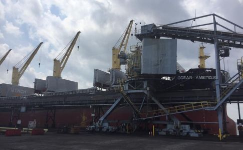 XCoal Energy and Resources отправила в Украину первый уголь