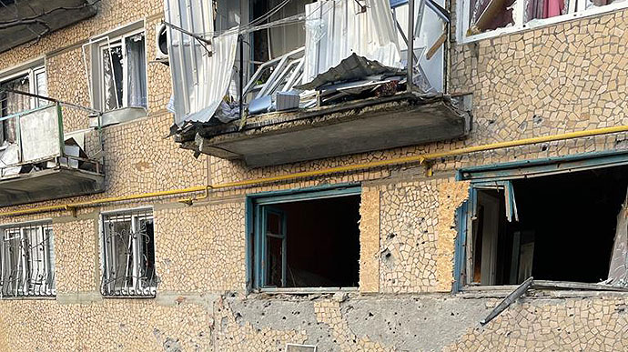 Russian forces attack Donetsk Oblast, killing 1 and injuring 16 people
