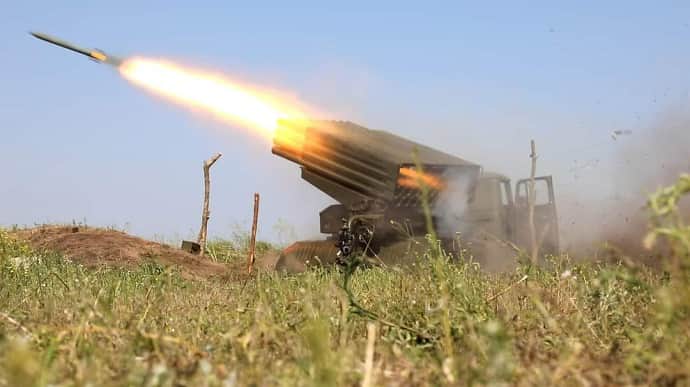 Ukraine's defence forces strike 3 Russian air defence systems and 1 ammunition storage point – General Staff report