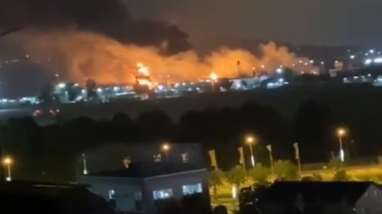 Drone strike ignites oil depot in Russian Sochi, 2,000 cubic metre tank ablaze
