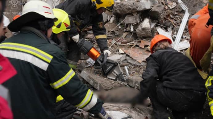 Тело пятого человека достали из-под завалов в Одессе