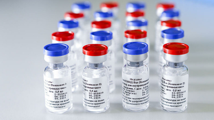 Філіппіни вирішили щепити громадян російською вакциною від COVID
