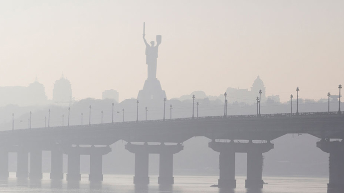 Видимость до 200 метров: киевлян предупреждают о тумане