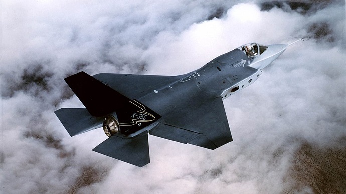 Пентагон перестав приймати винищувачі F-35 через китайську деталь у двигуні