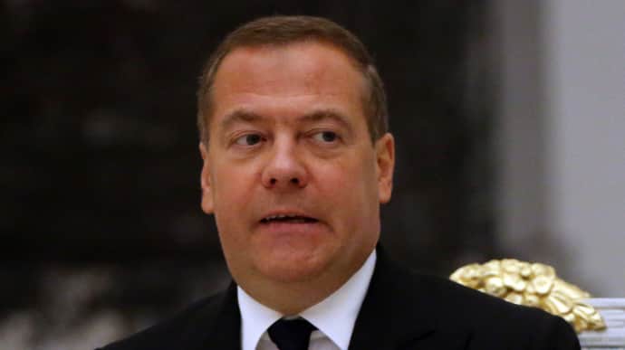 В Еврокомиссии отреагировали на бред Медведева о Киеве и Одессе: посоветовали лечить психику