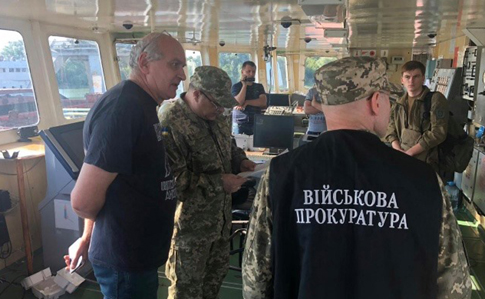 Экипаж задержанного в Украине танкера возвращается в РФ